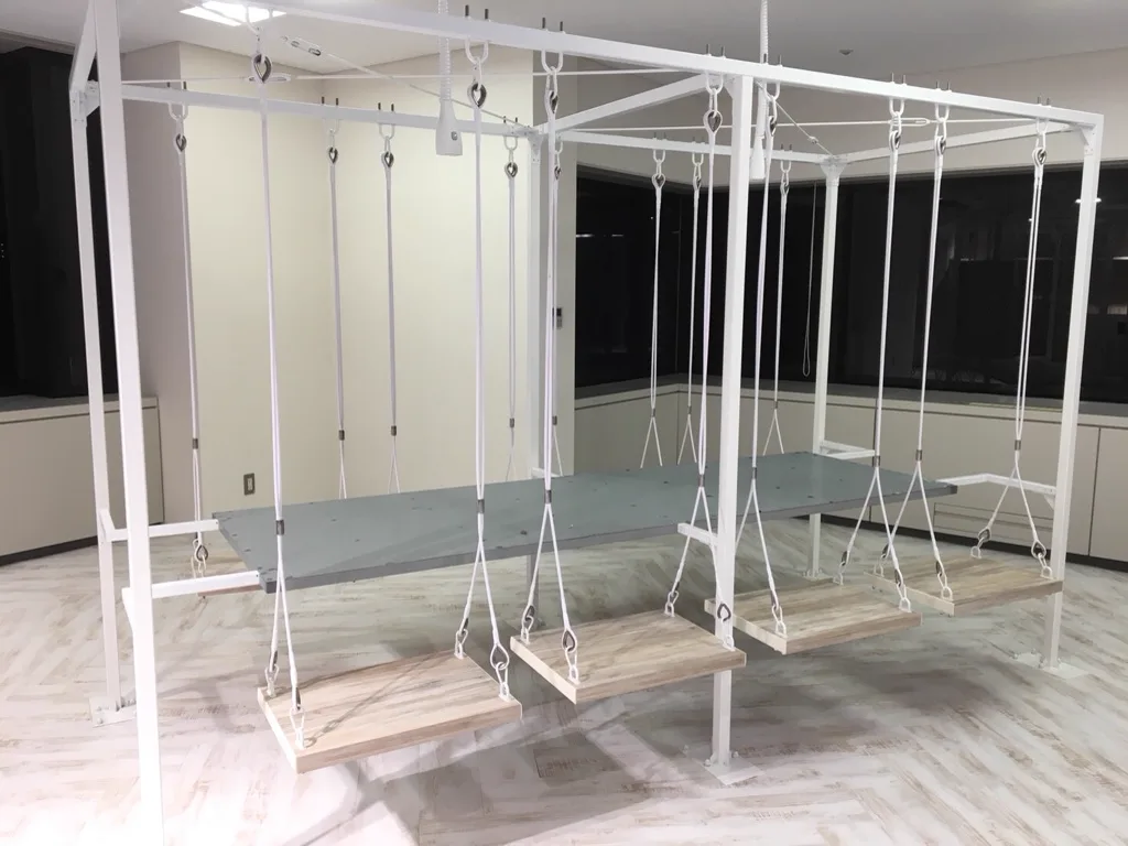 株式会社丸忠製作所 オフィス什器 ブランコ 特注金物 製作 東京 実績